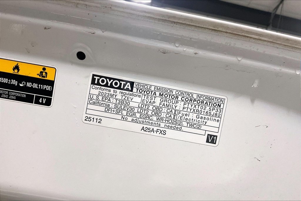 Used 2023 Toyota RAV4 SE w/ Weather & Moonroof Package AWD/4WD image 32