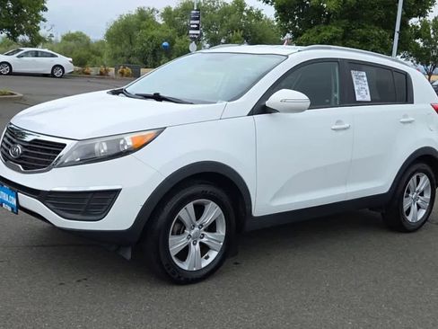 Used 2012 Kia Sportage LX w/ Navigation Pkg FWD image 4