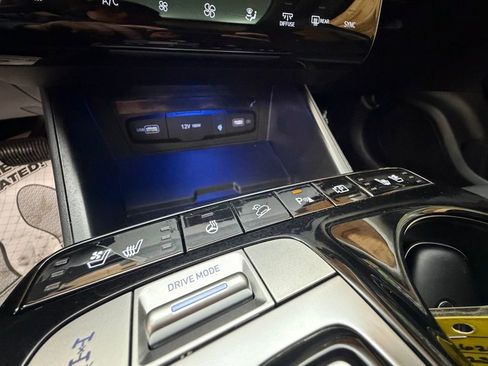 Certified 2023 Hyundai Tucson Limited AWD/4WD image 23