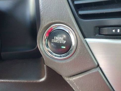 Used 2019 GMC Yukon XL Denali w/ Open Road Package image 40