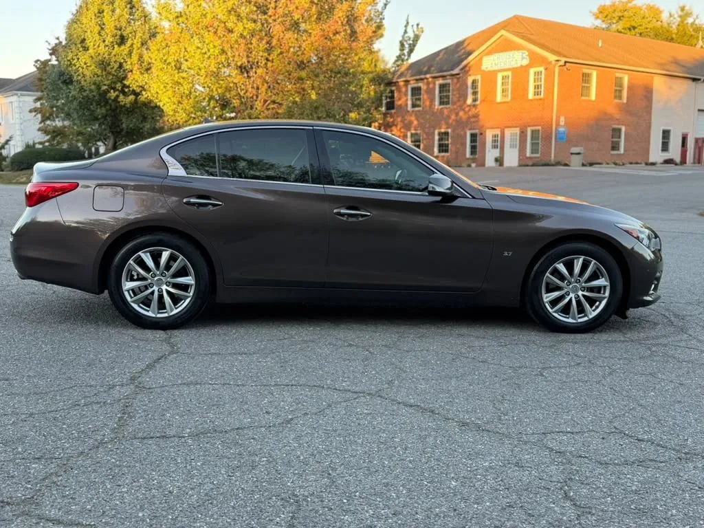 Used 2015 INFINITI Q50 Premium w/ Navigation Package AWD/4WD image 6