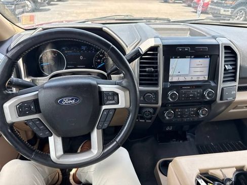 Used 2017 Ford F150 Lariat AWD/4WD image 9