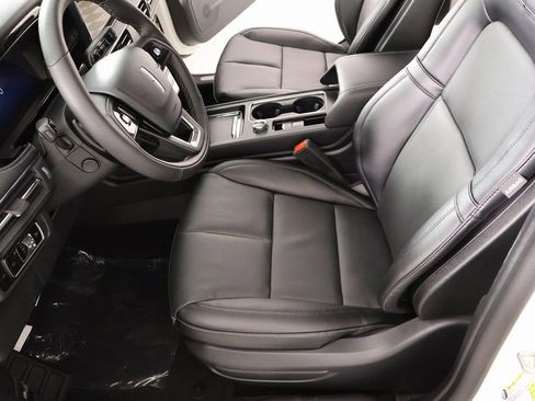 New 2026 Lincoln Corsair Premiere image 12