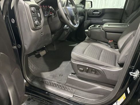 Certified 2024 Chevrolet Silverado 1500 Custom Trail Boss w/ LPO, Dark Essentials Package image 9