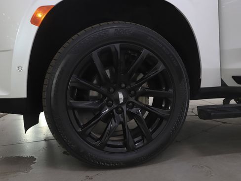 Used 2023 Cadillac Escalade ESV Sport Platinum w/ LPO, ONYX Package image 37