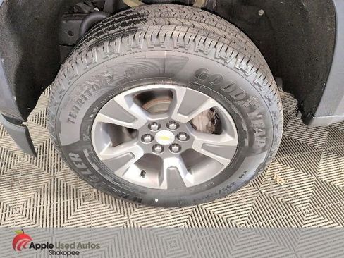 Used 2015 Chevrolet Colorado Z71 image 46