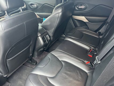 Used 2017 Jeep Cherokee High Altitude image 10