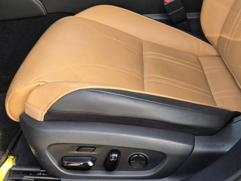 Used 2022 Lexus ES 300h Ultra Luxury image 69