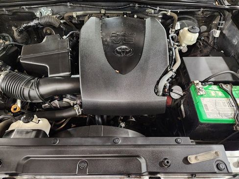 Used 2020 Toyota Tacoma TRD Sport w/ Technology Package image 51