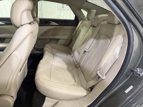 Used 2017 Lincoln MKZ Select w/ Select Plus Package FWD image 10
