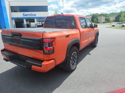 Used 2025 Nissan Frontier PRO-4X AWD/4WD image 9