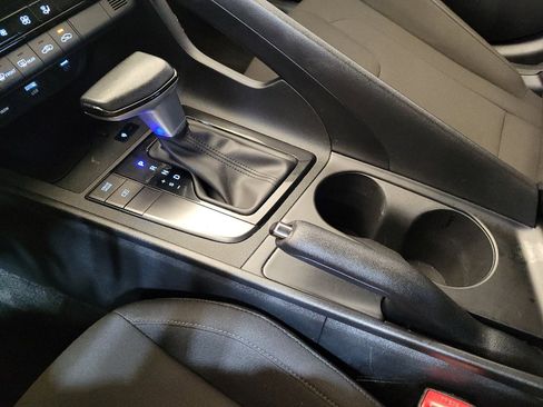 Used 2025 Hyundai Elantra Sport image 26