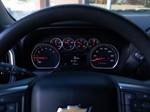 Used 2022 Chevrolet Silverado 3500 LT image 29