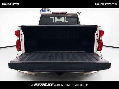 Used 2019 Chevrolet Silverado 1500 High Country w/ Technology Package image 14