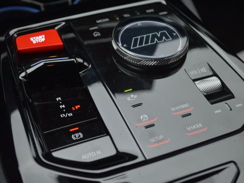 Used 2025 BMW M5 AWD/4WD image 30