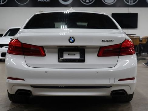 Used 2020 BMW 540i w/ Convenience Package RWD image 4