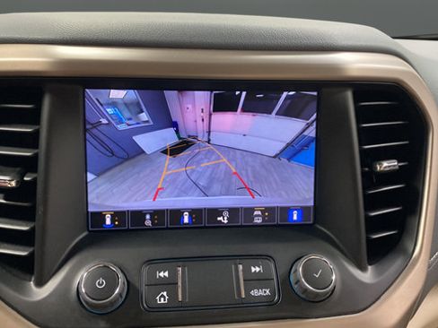 Used 2023 GMC Acadia Denali w/ Denali Technology Package AWD/4WD image 14