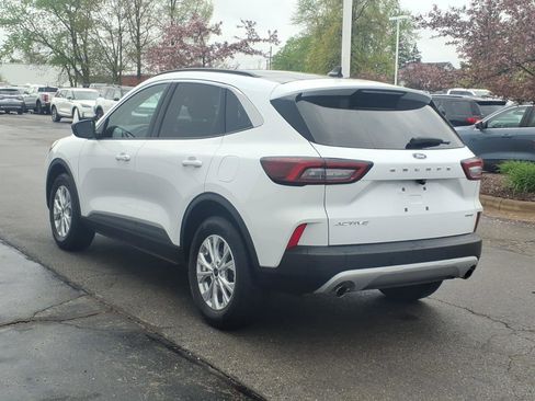 Certified 2024 Ford Escape Active w/ Tech Pack #1 AWD/4WD image 4