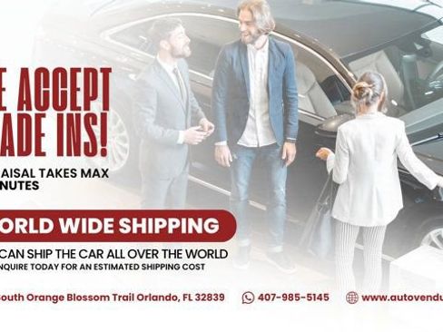 Used 2013 Mercedes-Benz C 63 AMG Sedan w/ AMG Development Pkg image 5