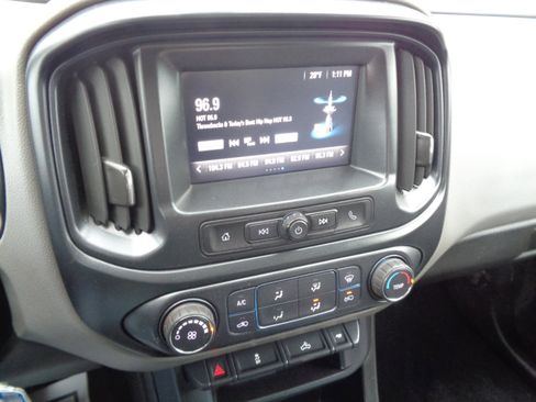 Used 2018 Chevrolet Colorado W/T w/ WT Convenience Package image 28