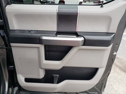 Used 2018 Ford F150 XLT image 14