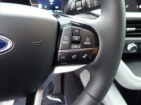 New 2026 Ford Explorer Platinum w/ LUX Leather Package image 17