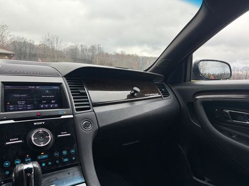 Used 2013 Ford Taurus Limited image 10