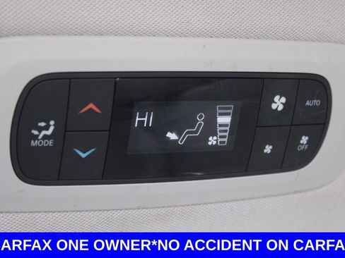 Used 2017 Chrysler Pacifica Touring-L image 31