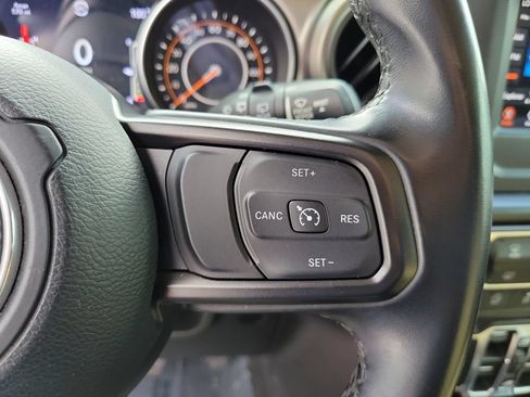 Used 2020 Jeep Wrangler Unlimited Sport AWD/4WD image 25