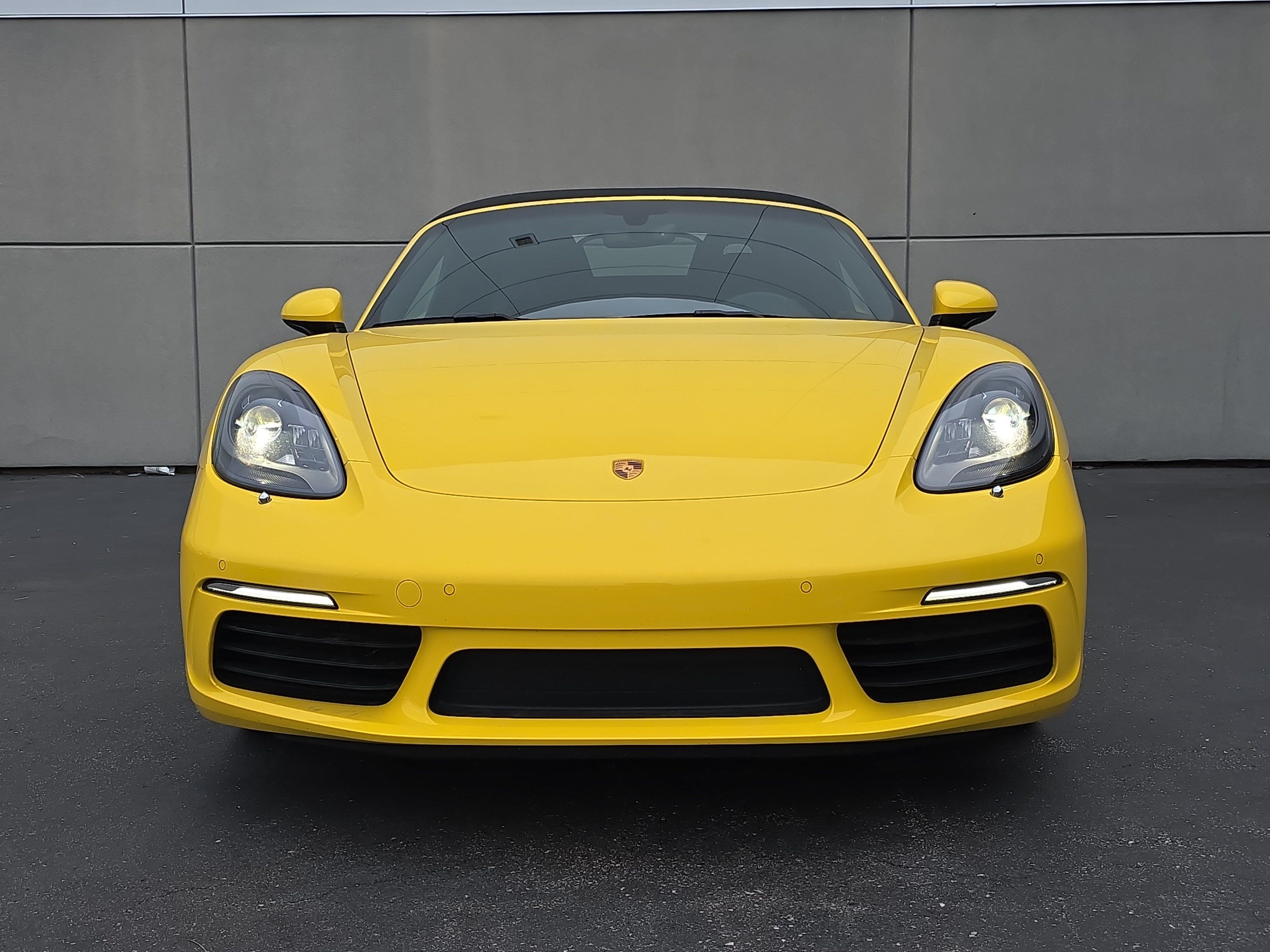 Certified 2025 Porsche 718 Boxster RWD image 10