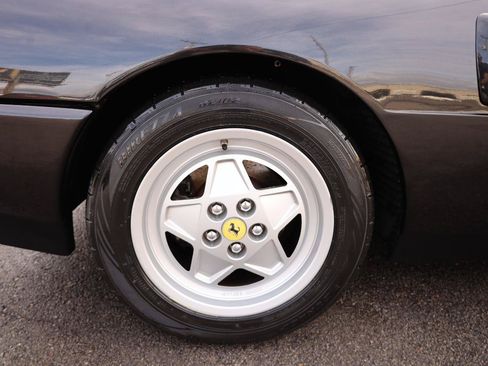 Used 1989 Ferrari Mondial T Cabriolet RWD image 32