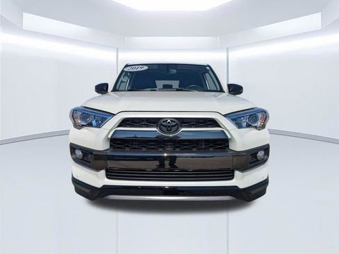 Used 2019 Toyota 4Runner Limited image 9