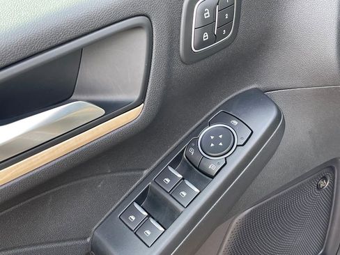 Used 2022 Ford Escape Titanium w/ Titanium Elite Package image 17