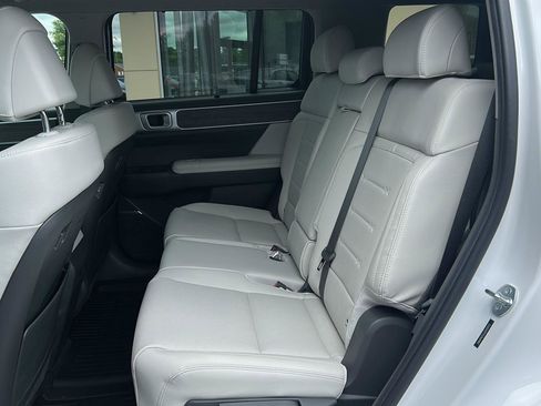 Certified 2025 Hyundai Santa Fe Limited AWD/4WD image 19