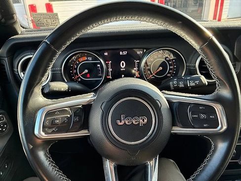 Used 2021 Jeep Wrangler Unlimited Sahara AWD/4WD image 28