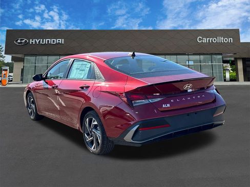 New 2025 Hyundai Elantra Sport image 7