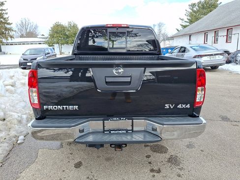 Used 2019 Nissan Frontier SV image 5