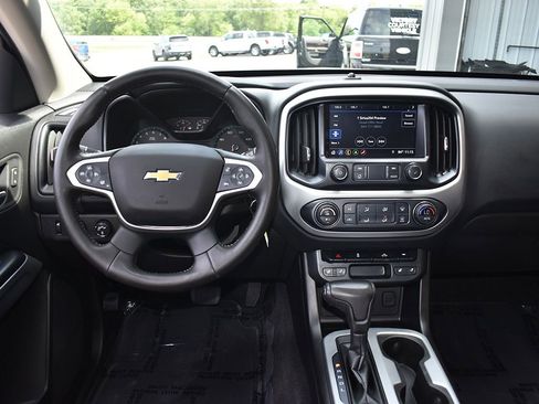 Used 2020 Chevrolet Colorado LT w/ Luxury Package AWD/4WD image 16