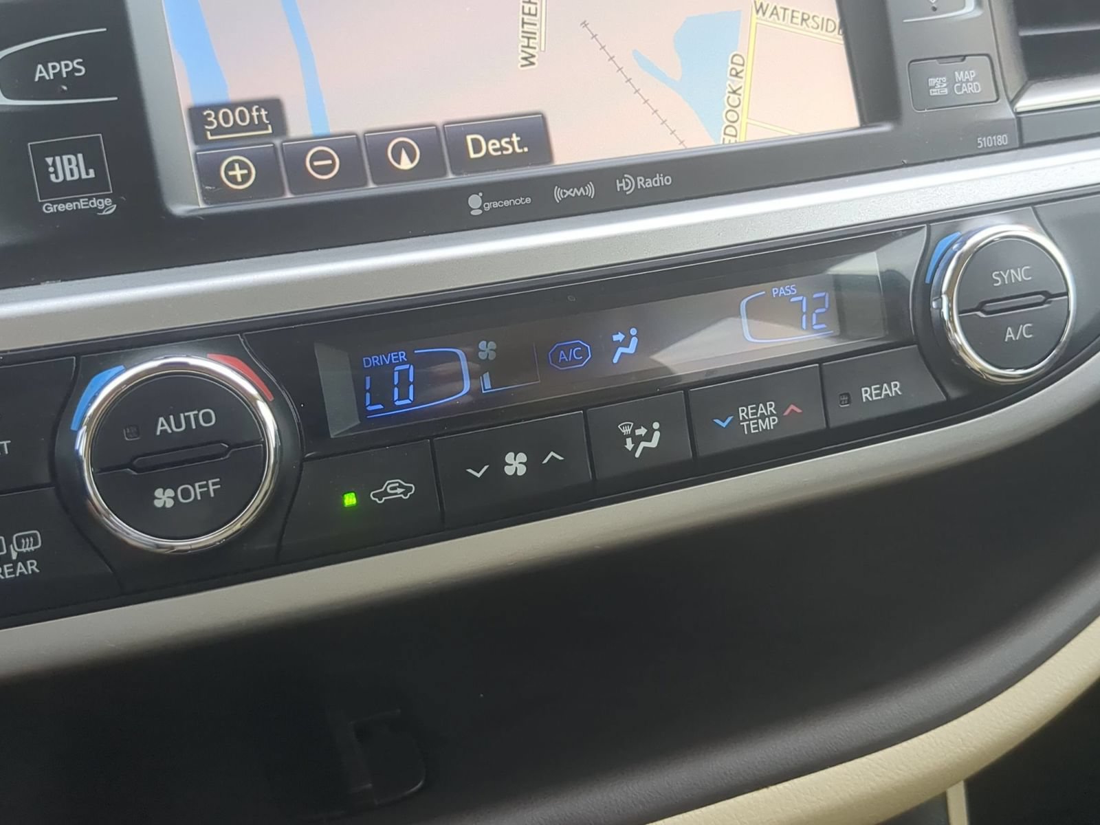 Used 2017 Toyota Highlander Limited AWD/4WD image 23