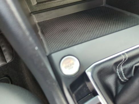 Certified 2022 Volkswagen Taos S image 28