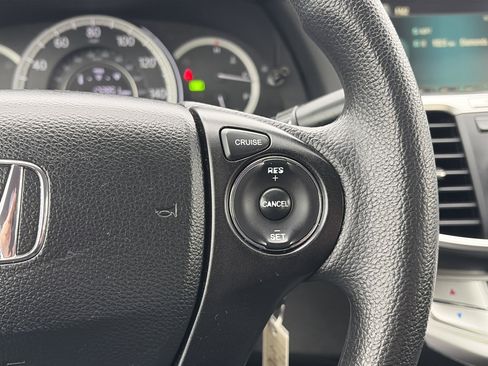 Used 2014 Honda Accord LX image 18
