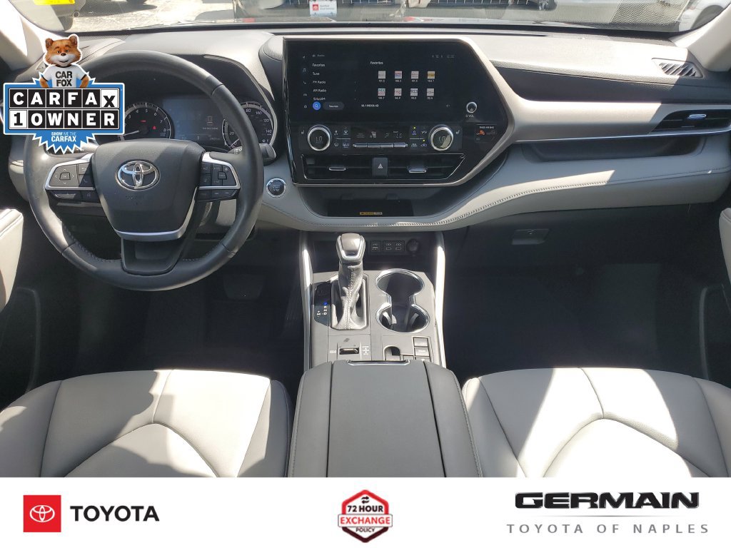 Used 2023 Toyota Highlander XLE FWD image 18