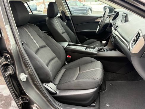 Used 2018 MAZDA MAZDA3 Sport w/ Preferred Equipment Package image 10