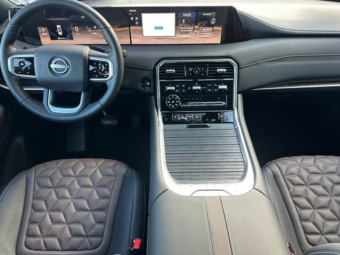 New 2026 Nissan Armada Platinum image 16