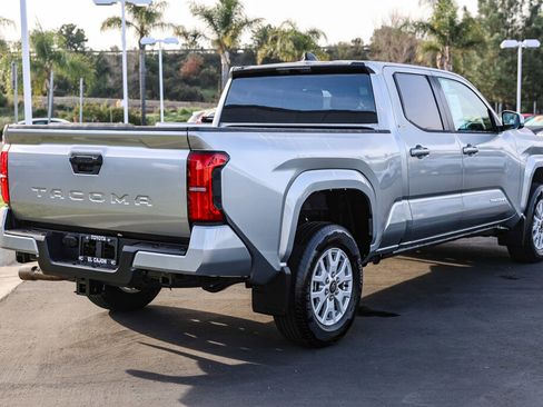 Certified 2025 Toyota Tacoma SR5 image 23