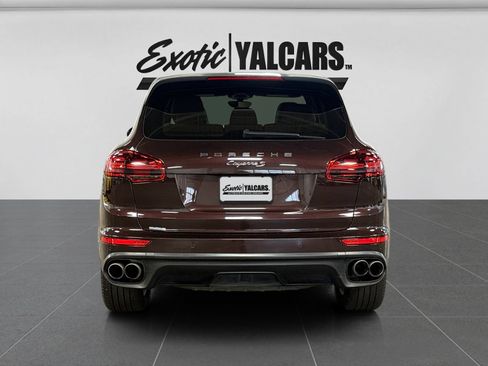 Used 2016 Porsche Cayenne S AWD/4WD image 4