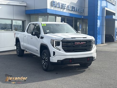 Used 2023 GMC Sierra 1500 AT4 image 1