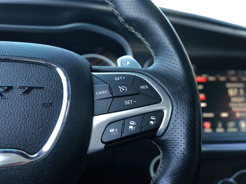 Used 2016 Dodge Charger SRT w/ Harman/Kardon Audio Group image 21