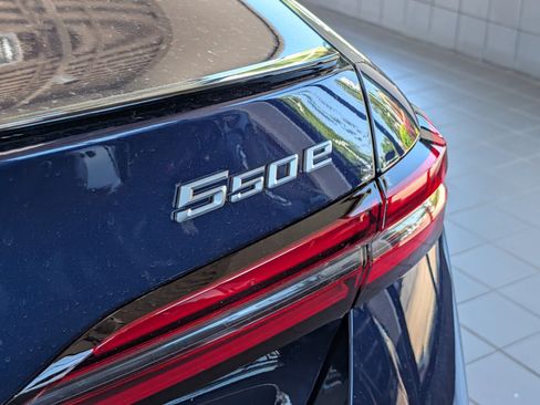 New 2027 BMW 550e xDrive AWD/4WD image 5