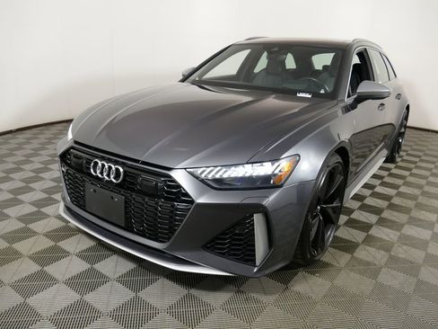 Used 2022 Audi RS 6 AWD/4WD image 3